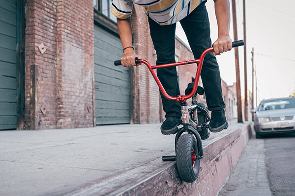 bugaboo donkey white Donkey3 Sun Canopy Fresh Car Seats Best Budget friends Gift Options:Helmet As is Thoughtfully crafted down to